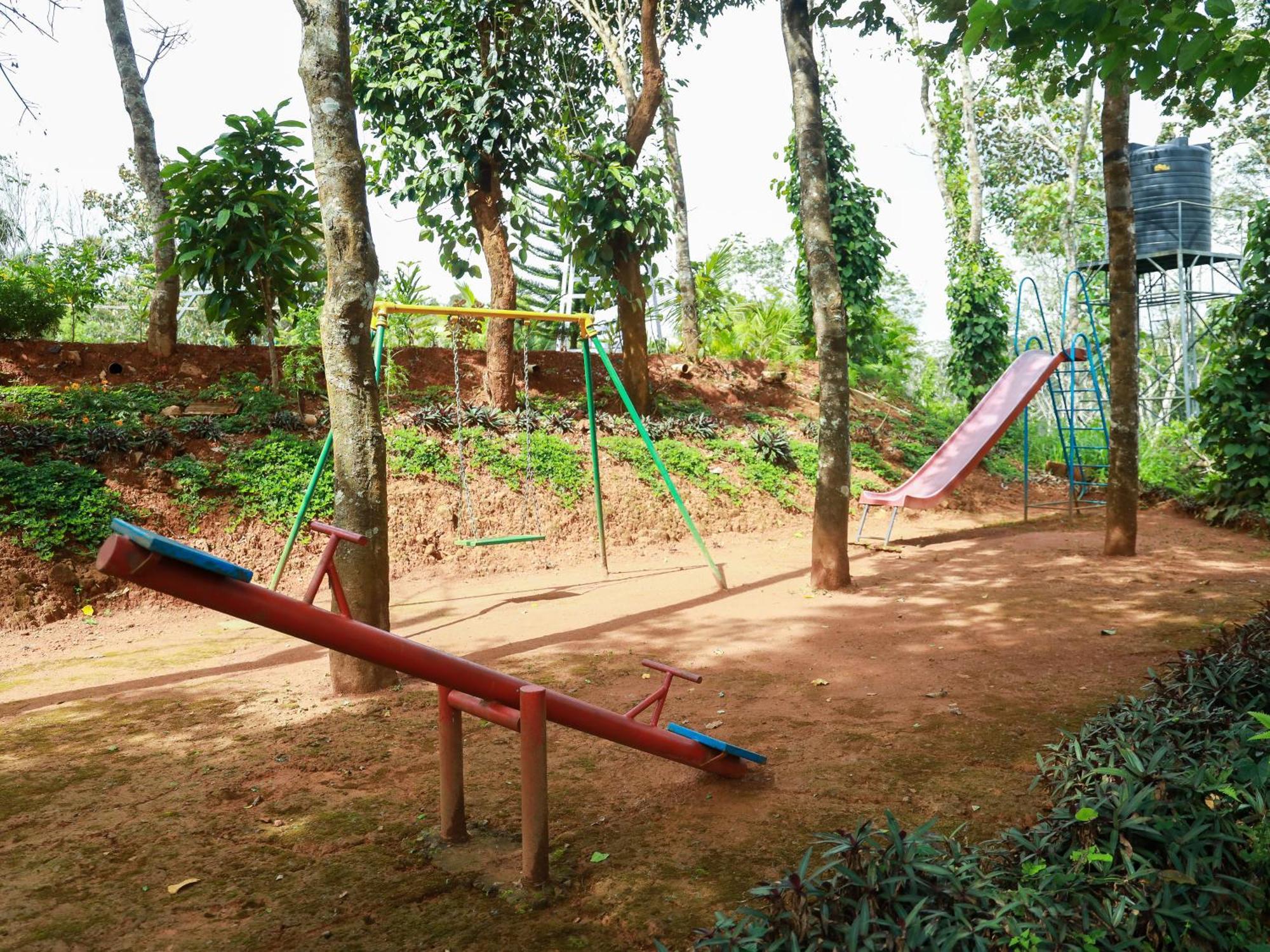 Serene Crest Resort Mananthavady Bagian luar foto